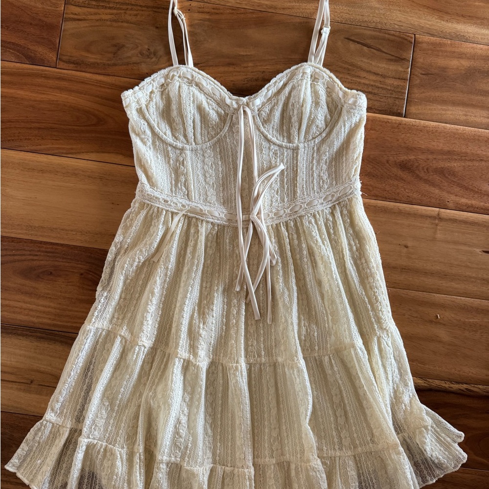 Jessica Simpson Cream Lace Dress